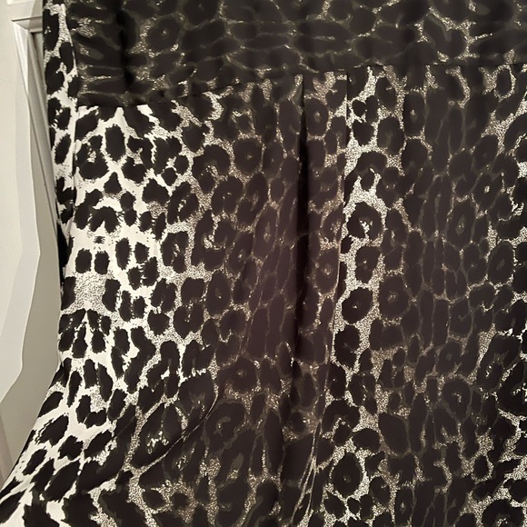 Women’s size med animal print tunic - Picture 6 of 6